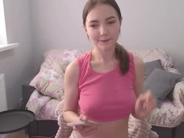 Sunny_Yuri Chaturbate stream image from May 11, 2025