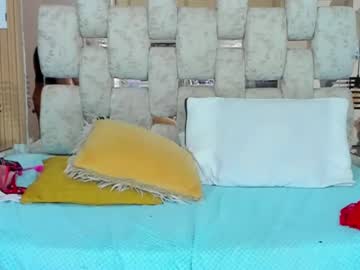Kittyandhanna Chaturbate stream image from May 11, 2025