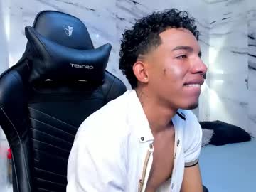 Owen_Blaze Chaturbate stream image from May 11, 2025