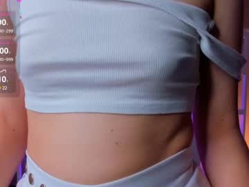 Monadail Chaturbate stream image from May 11, 2025