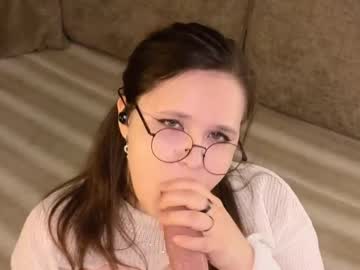Romilda_ Chaturbate stream image from May 11, 2025
