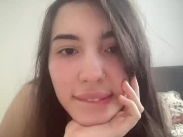 Sweettearss Chaturbate stream image from May 11, 2025