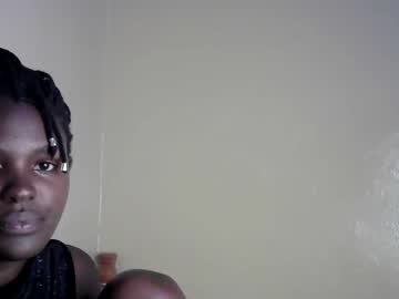 Pretty_Liny Chaturbate stream image from May 11, 2025