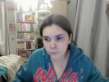 Silvercaramel Chaturbate stream image from May 11, 2025