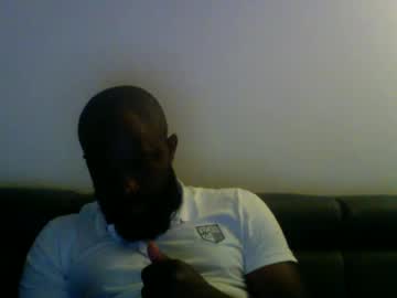 Zieyv822 Chaturbate stream image from May 11, 2025