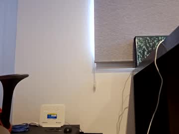 Garyy182 Chaturbate stream image from May 11, 2025