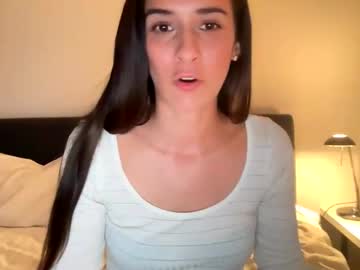 La_Belle_Francaise Chaturbate stream image from May 12, 2025