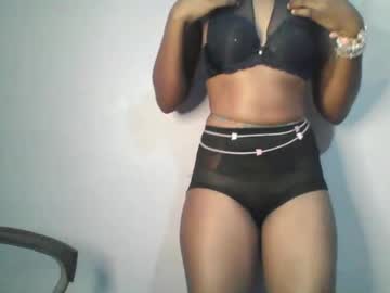 Sexie_Boo Chaturbate stream image from May 12, 2025