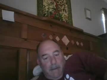 Wtng4u Chaturbate stream image from May 12, 2025