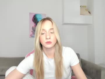 Miissdreamliissa Chaturbate stream image from May 12, 2025