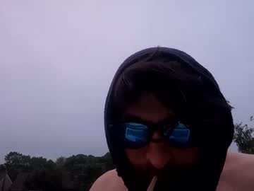 Moistmeup Chaturbate stream image from May 12, 2025
