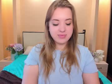 Kimberly_Mm Chaturbate stream image from May 12, 2025