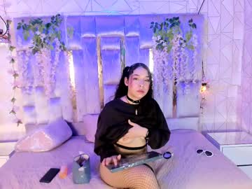Lailawatson1 Chaturbate stream image from May 12, 2025