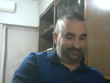 Leandrotiraleche Chaturbate stream image from May 12, 2025