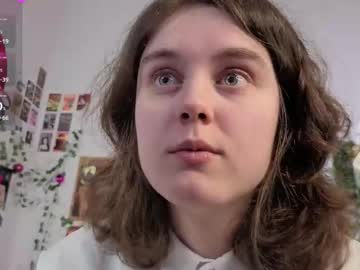 Meganblewett Chaturbate stream image from May 12, 2025