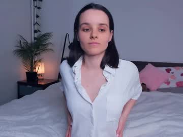 Shimmering_Stars Chaturbate stream image from May 12, 2025