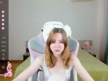 Adelina_Cowell Chaturbate stream image from May 12, 2025