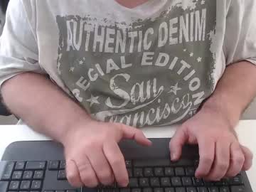 Jlean2396 Chaturbate stream image from May 12, 2025