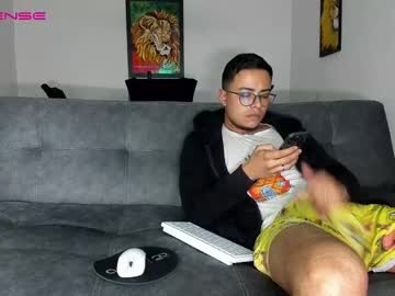 Juanselatinboy92 Chaturbate stream image from May 12, 2025
