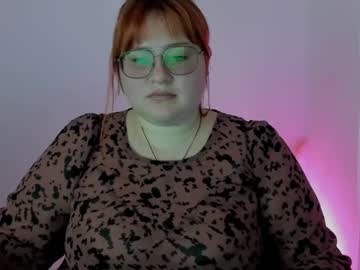 Ladybellaa Chaturbate stream image from May 12, 2025