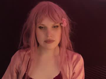 Effiemur Chaturbate stream image from May 12, 2025