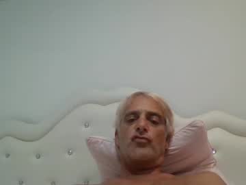 Jamesneutron99 Chaturbate stream image from May 12, 2025