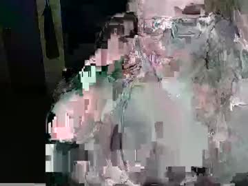 Queenb9876 Chaturbate stream image from May 12, 2025
