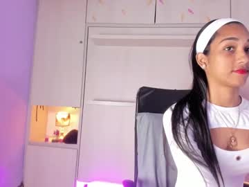 Anaacollins_ Chaturbate stream image from May 12, 2025
