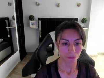 Sara_Rouuse Chaturbate stream image from May 12, 2025