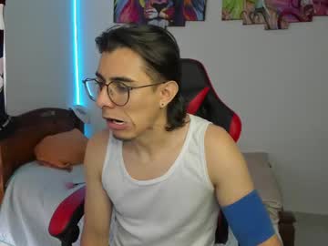 Playerrr101 Chaturbate stream image from May 12, 2025