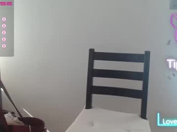 Miastudent Chaturbate stream image from May 12, 2025