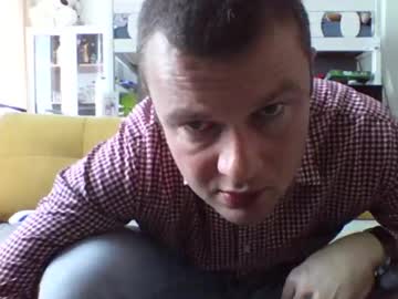 Poluklove Chaturbate stream image from May 12, 2025