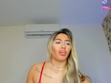 Belle_Hallle Chaturbate stream image from May 12, 2025