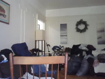 Emhamm Chaturbate stream image from May 12, 2025