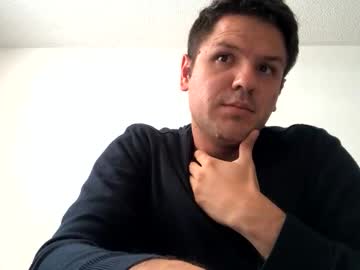 Cristopher3042 Chaturbate stream image from May 12, 2025