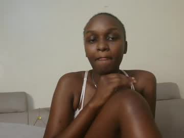 Sexxymaya25 Chaturbate stream image from May 12, 2025