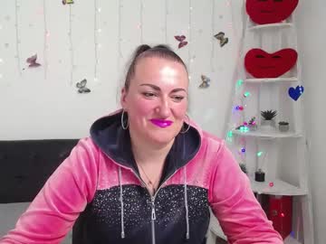 Dianamgg Chaturbate stream image from May 12, 2025