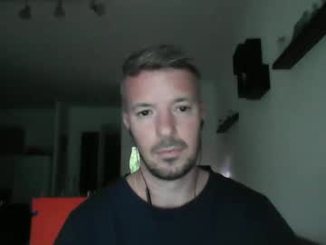 Minka28 Chaturbate stream image from May 12, 2025