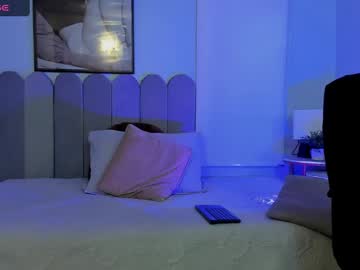 Lucy_Williiams Chaturbate stream image from May 12, 2025
