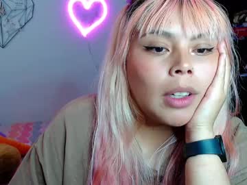 Elymoon Chaturbate stream image from May 12, 2025