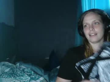 Alicemayanderson Chaturbate stream image from May 12, 2025