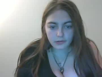 Moonmiku2 Chaturbate stream image from May 12, 2025