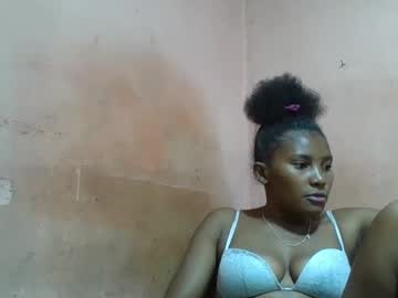 Noella1004 Chaturbate stream image from May 13, 2025