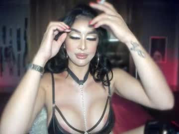 Femmme_Fatalee Chaturbate stream image from May 13, 2025