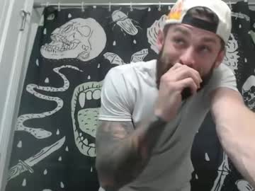 Brokedaddyg Chaturbate stream image from May 13, 2025
