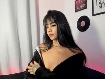 Luluswonder Chaturbate stream image from May 13, 2025