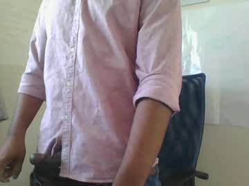 Blackdick90z Chaturbate stream image from May 13, 2025