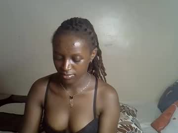 Petite_Asshley Chaturbate stream image from May 13, 2025