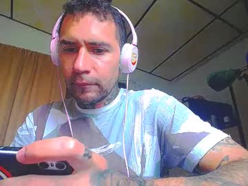 Yellow2144 Chaturbate stream image from May 13, 2025