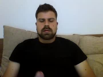 Misteragu Chaturbate stream image from May 13, 2025